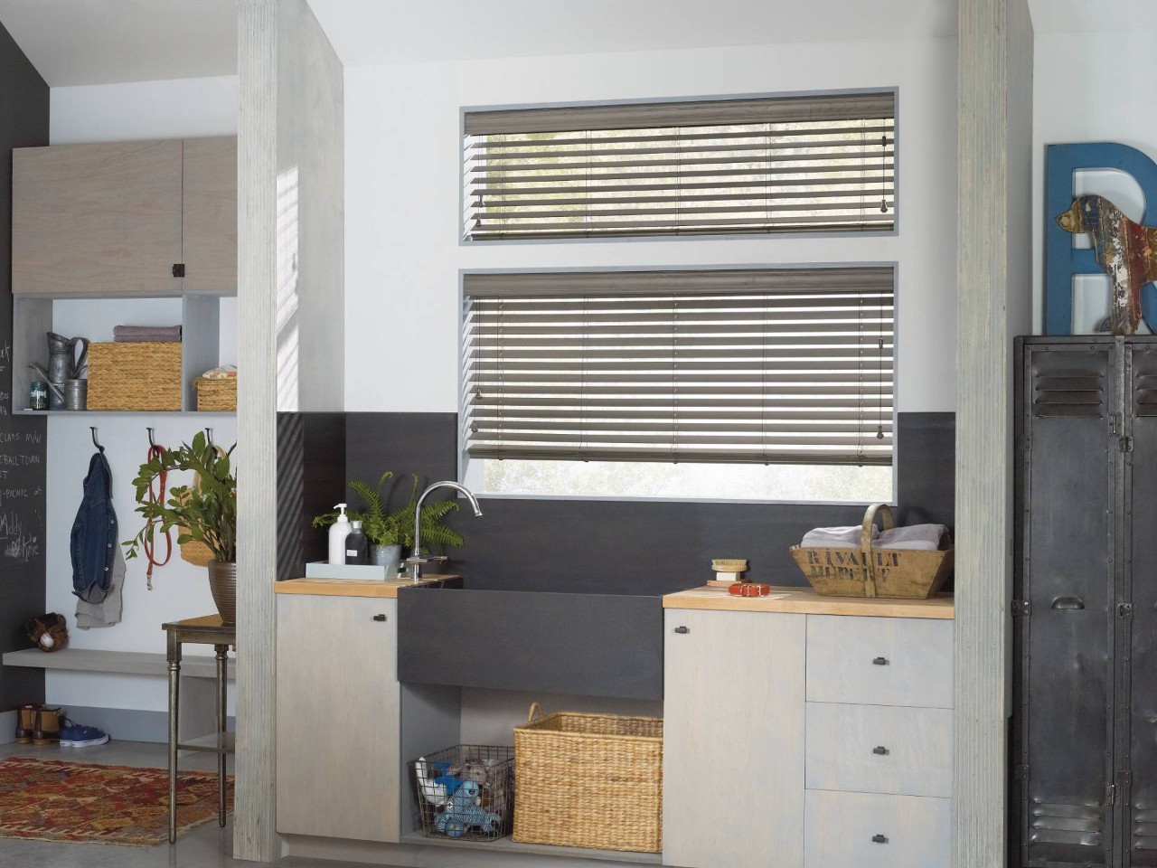 Hunter Douglas EverWood® Alternative Wood Blinds near Arlington Heights, Illinois